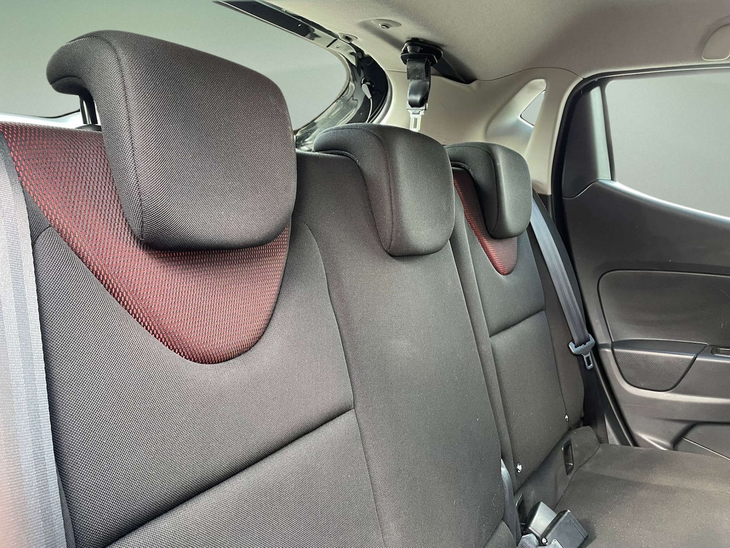 Used Renault Clio 2015 for sale - 78021327: Photo 11