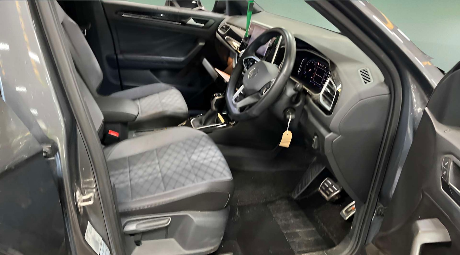 Used Volkswagen T-Roc 2023 for sale - 78128731: Photo 6