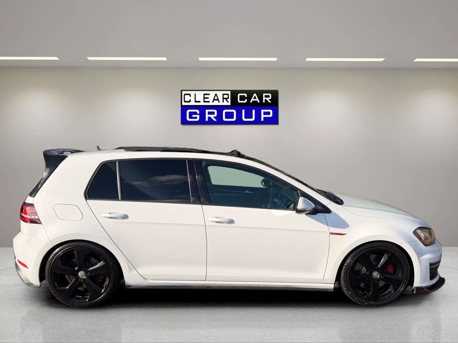 Used Volkswagen Golf 2015 for sale - 76453690: Photo 5