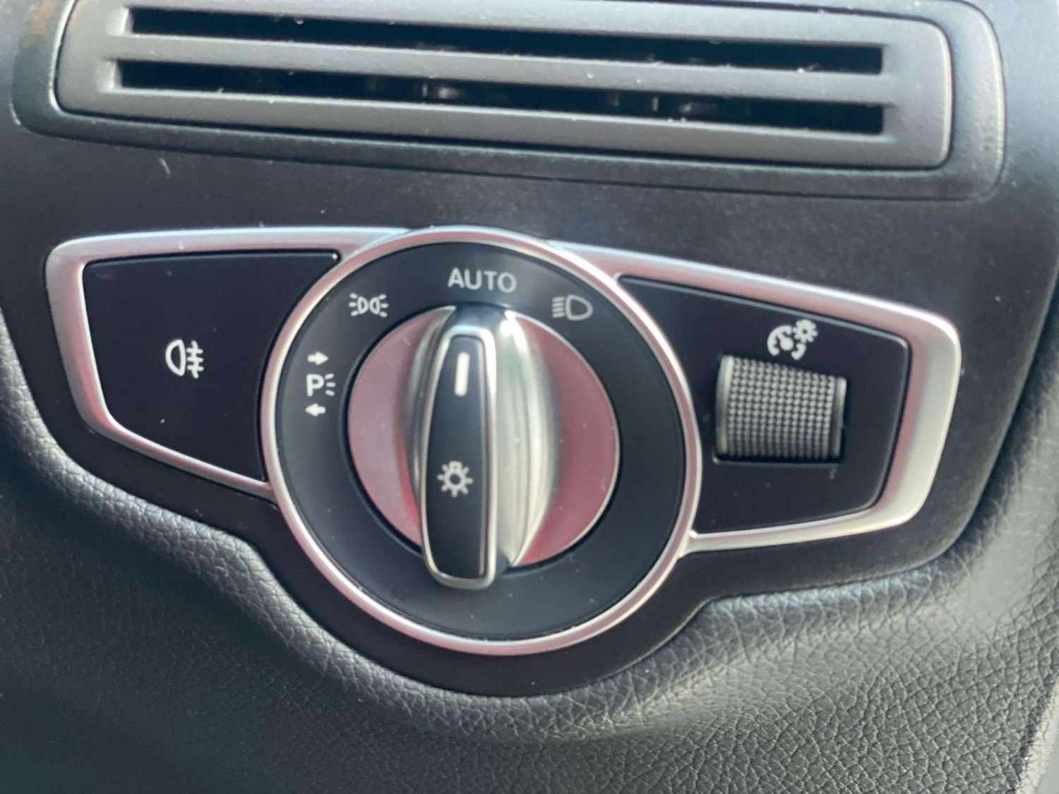 Used Mercedes-Benz GLC 2021 for sale - 78021296: Photo 22