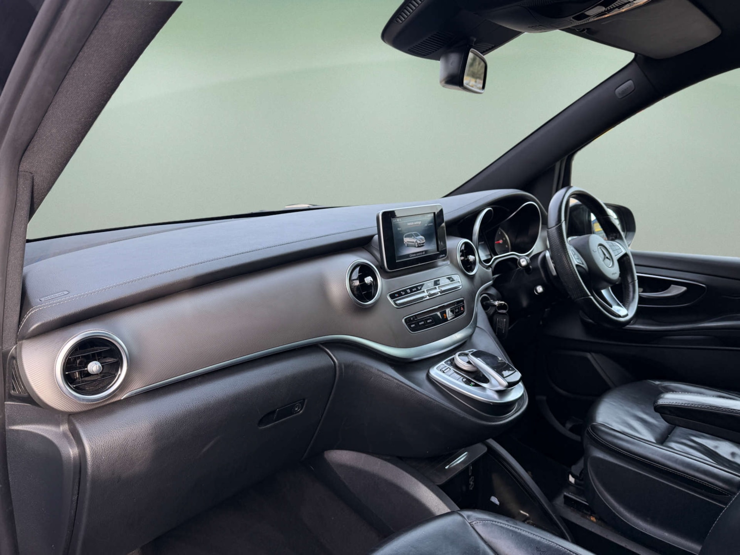 Used Mercedes-Benz V-Class 2017 for sale - 78021323: Photo 13