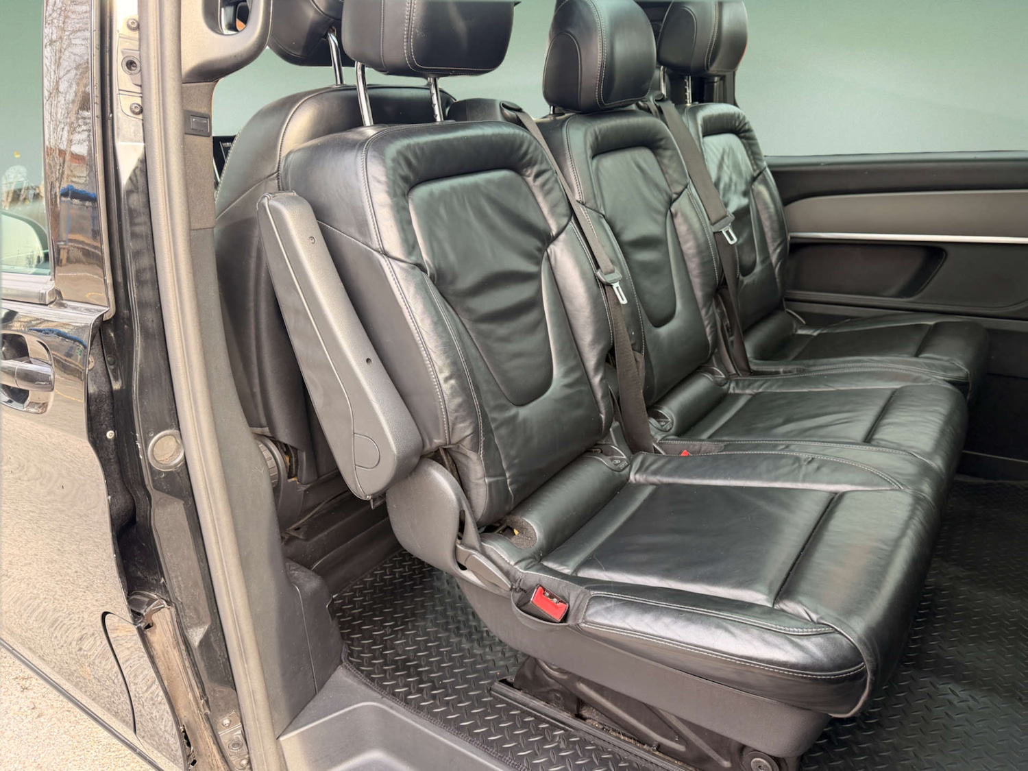 Used Mercedes-Benz V-Class 2017 for sale - 78021323: Photo 17