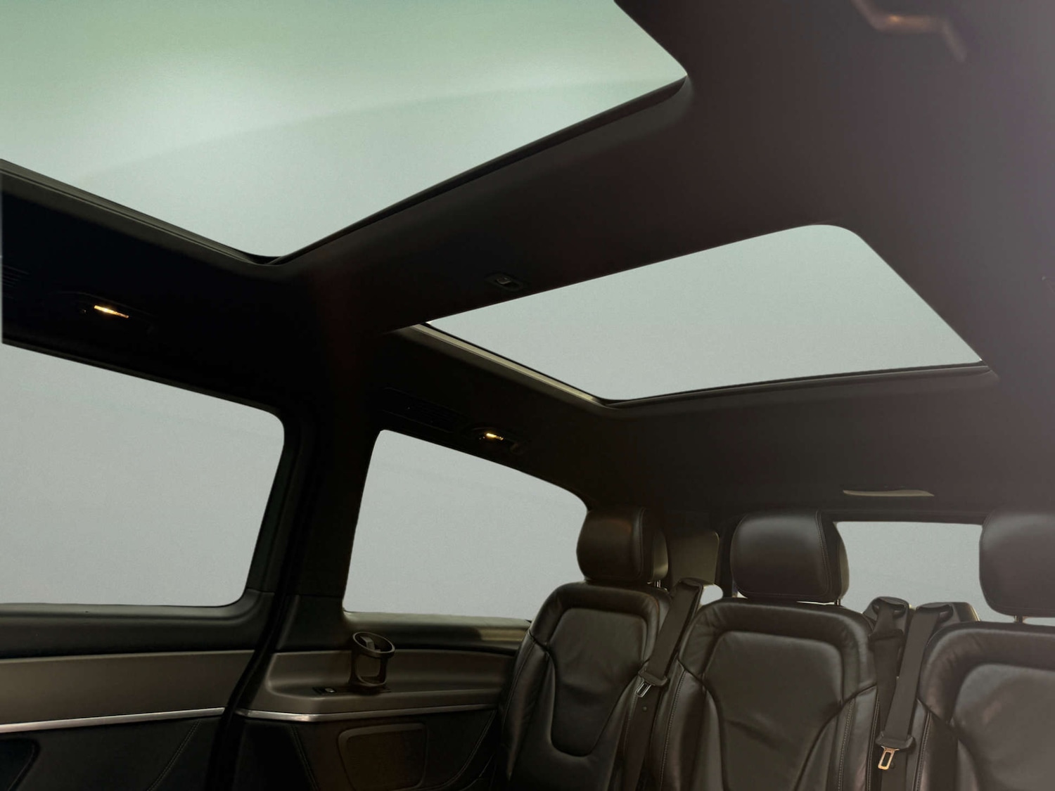 Used Mercedes-Benz V-Class 2017 for sale - 78021323: Photo 18