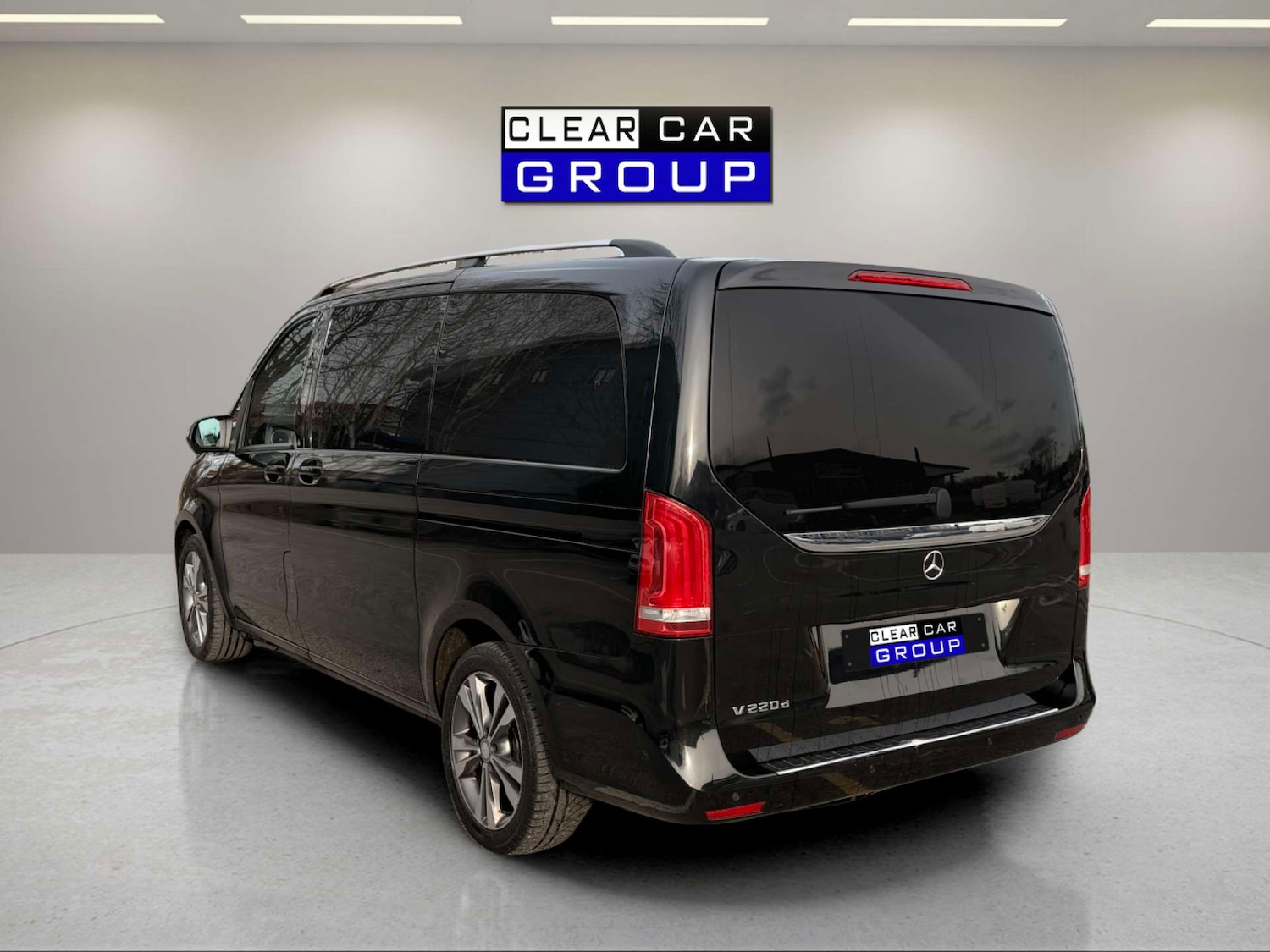 Used Mercedes-Benz V-Class 2017 for sale - 78021323: Photo 5