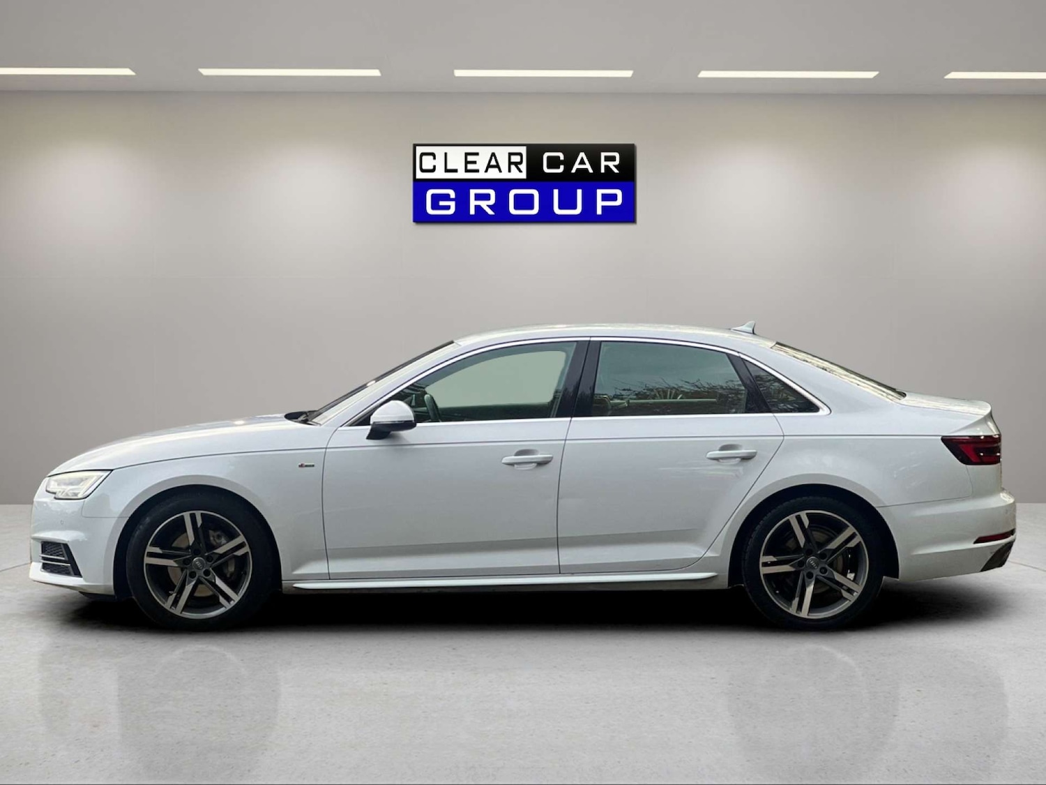 Used Audi A4 2017 for sale - 76357799: Photo 3