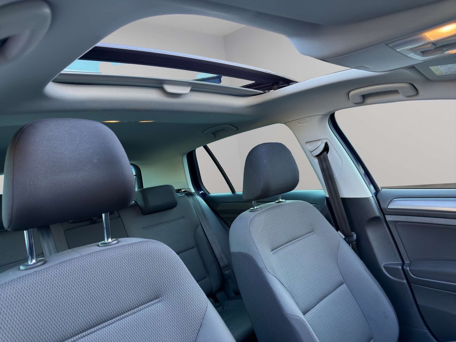 Used Volkswagen Golf 2019 for sale - 76557799: Photo 13