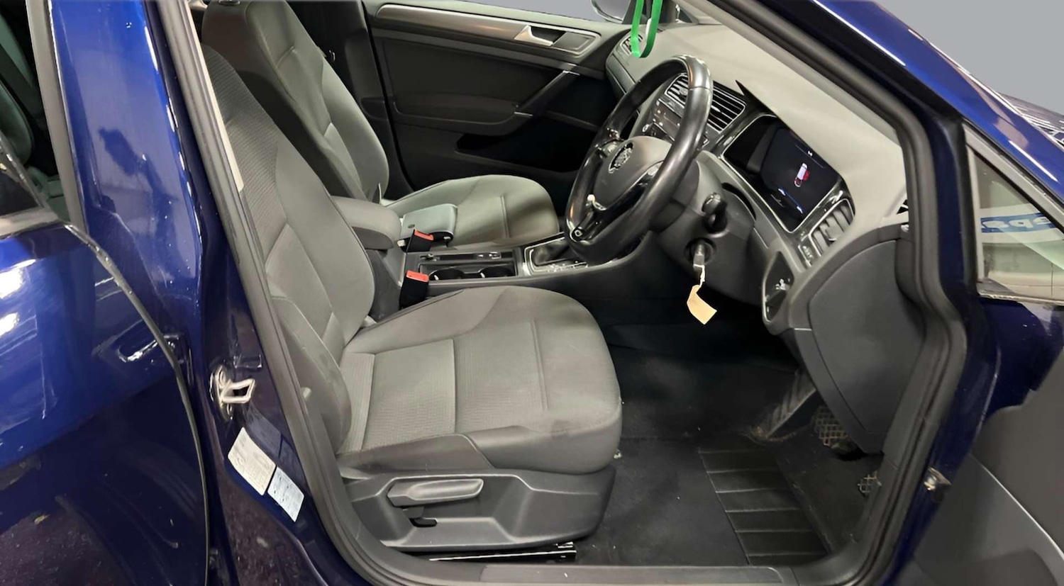 Used Volkswagen Golf 2019 for sale - 76557799: Photo 4