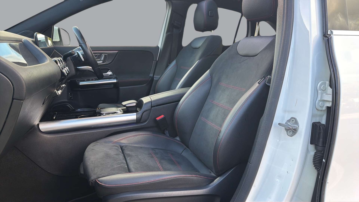 Used Mercedes-Benz GLA 2021 for sale - 76357819: Photo 17