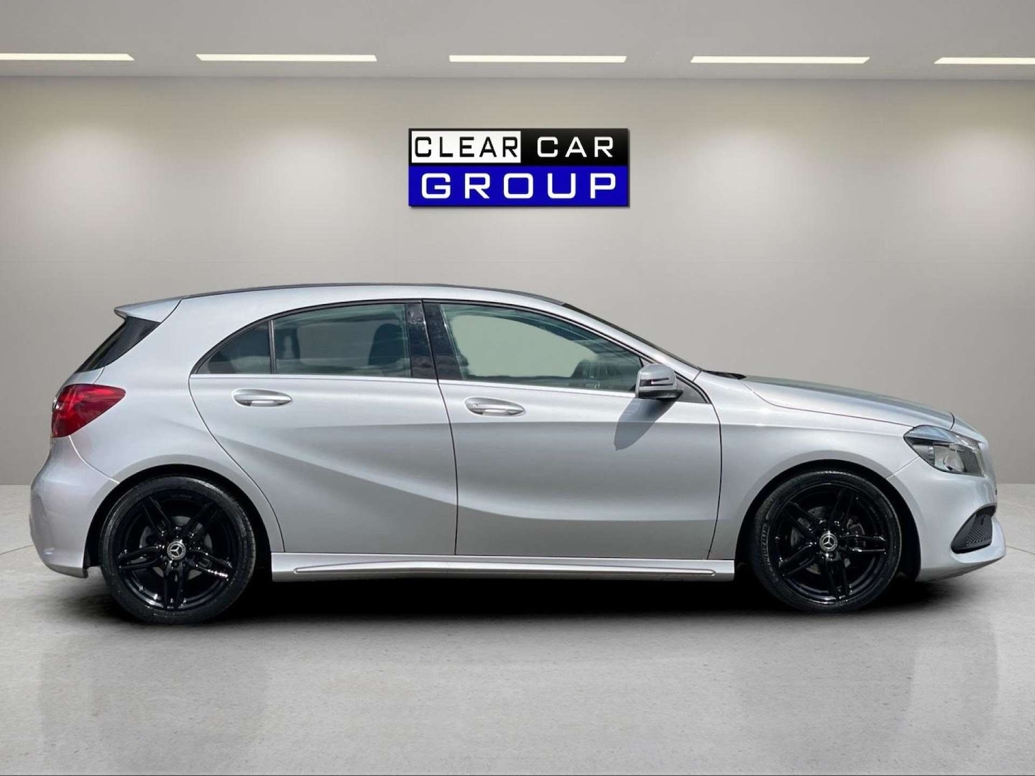 Used Mercedes-Benz A-Class 2017 for sale - 76107030: Photo 3