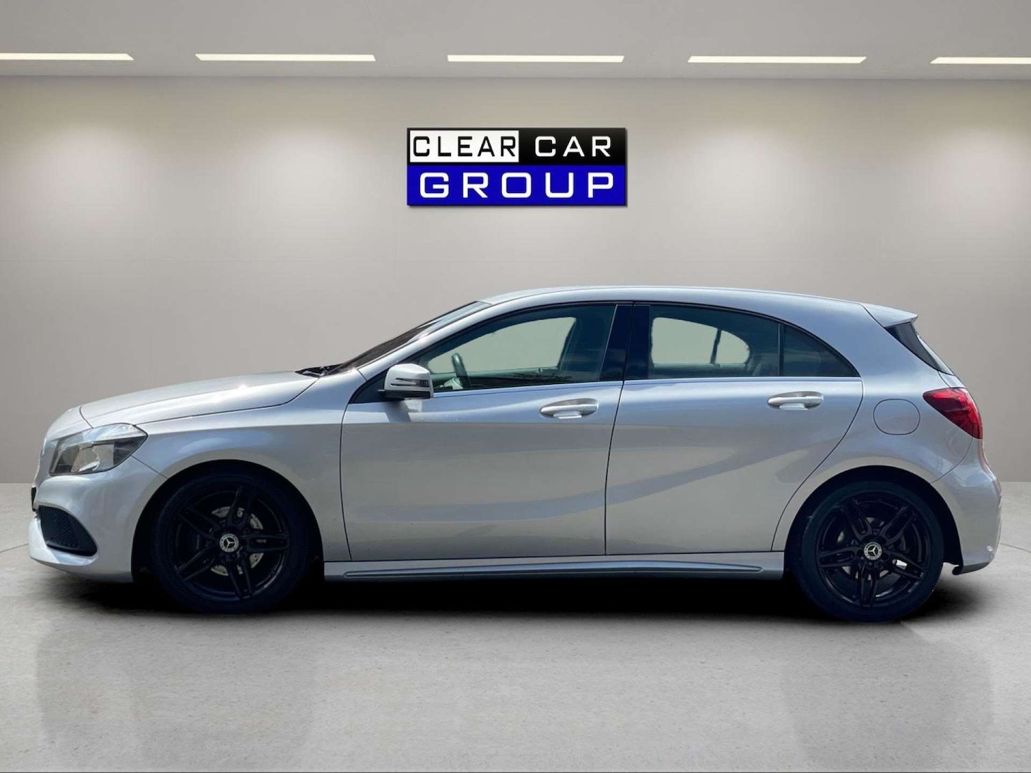 Used Mercedes-Benz A-Class 2017 for sale - 76107030: Photo 5