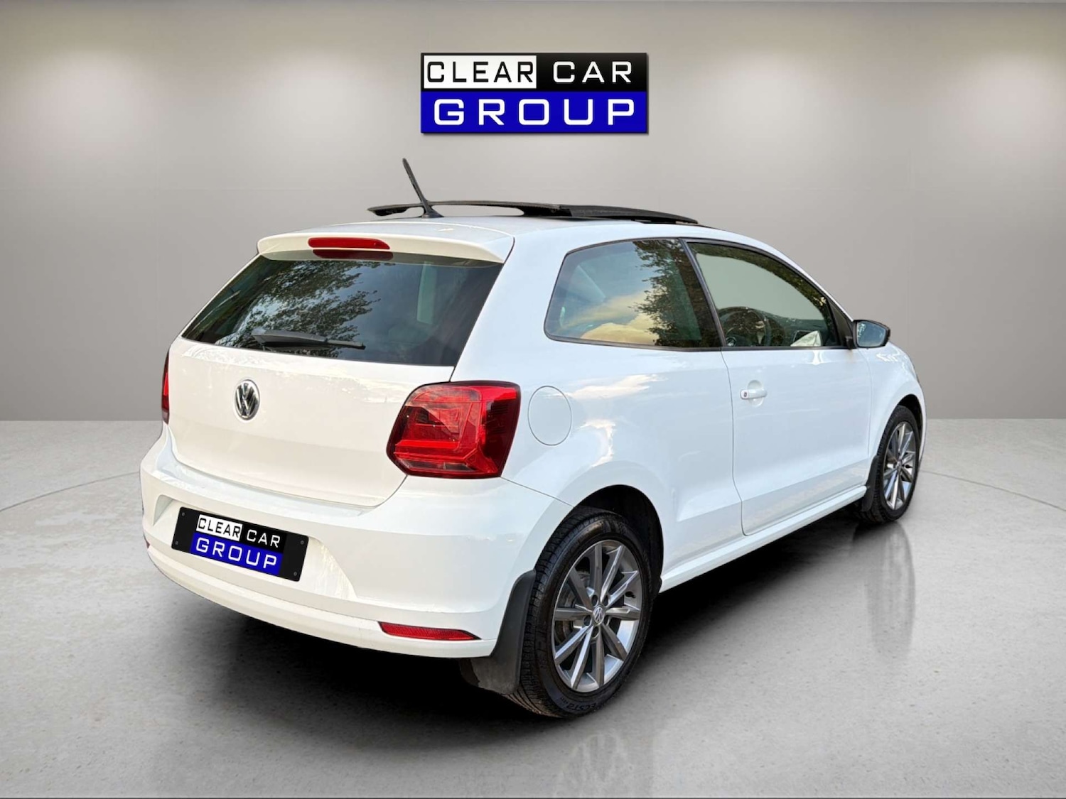 Used Volkswagen Polo 2014 for sale - 76357821: Photo 6