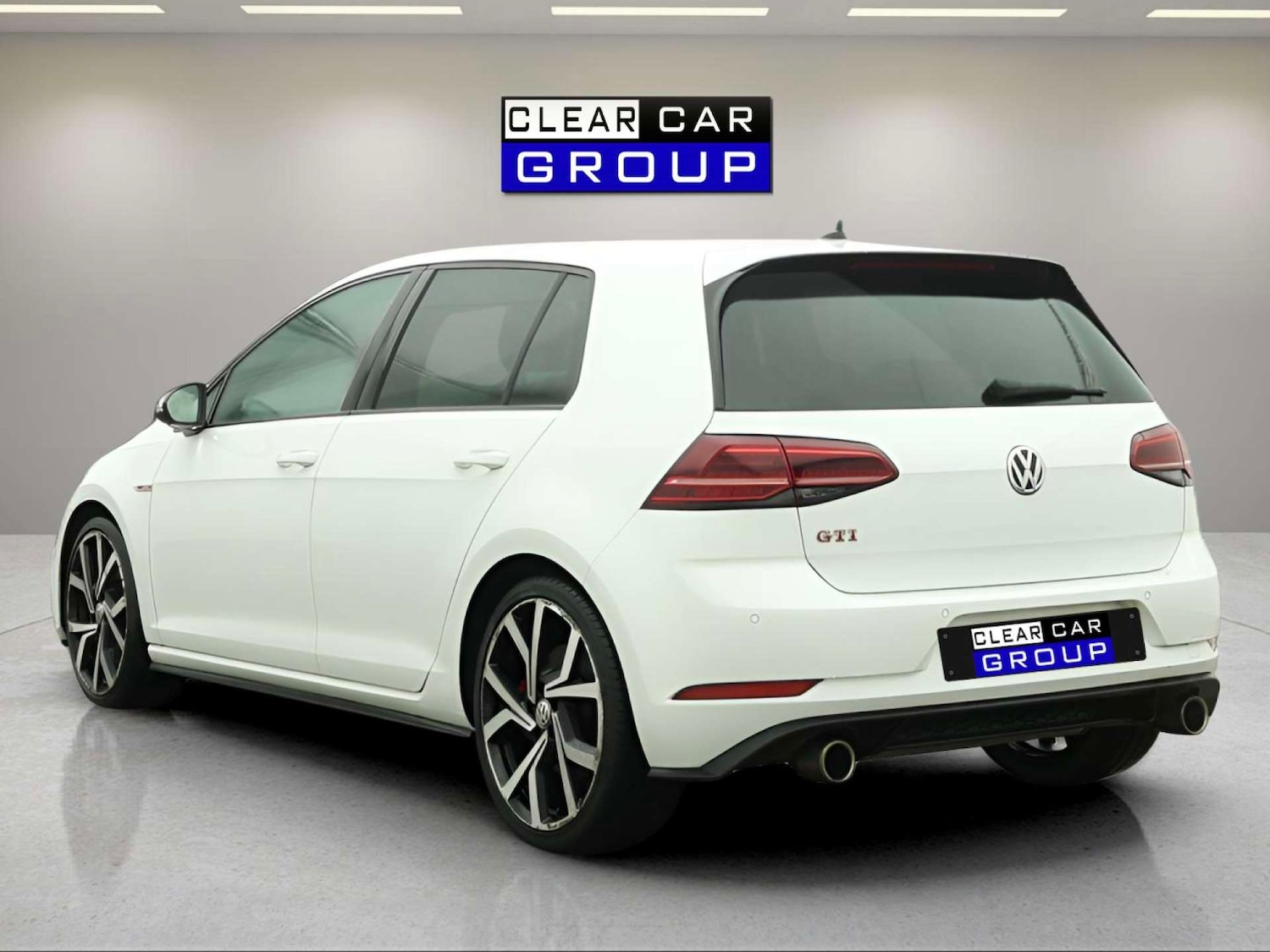 Used Volkswagen Golf 2019 for sale - 77226177: Photo 2