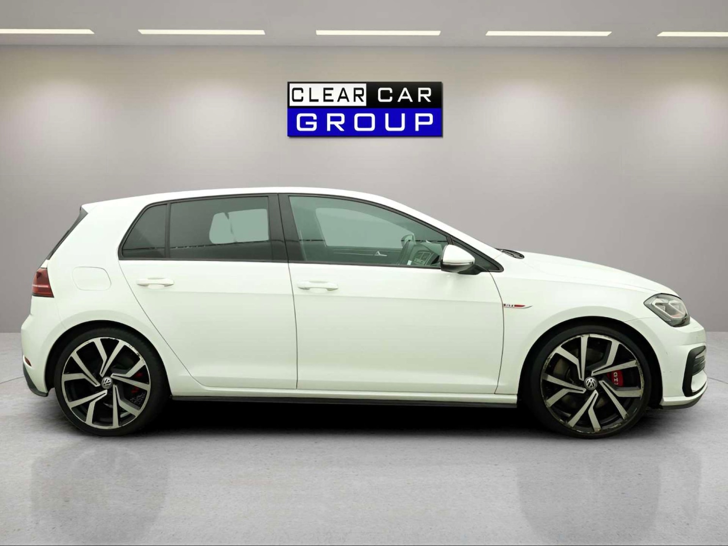 Used Volkswagen Golf 2019 for sale - 77226177: Photo 3