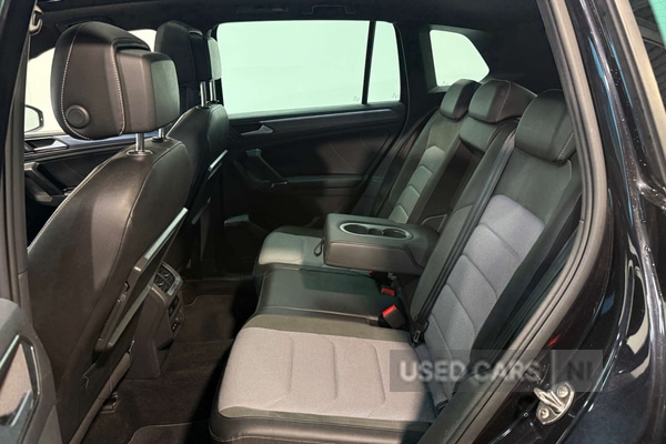 Used Volkswagen Tiguan 2018 for sale - 77456894: Photo 32