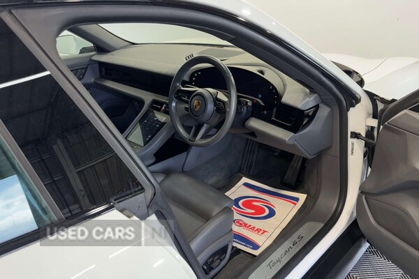 Used Porsche Taycan 2022 for sale - 77613255: Photo 16