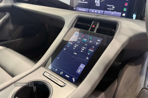 Used Porsche Taycan 2022 for sale - 77613255: Photo 22