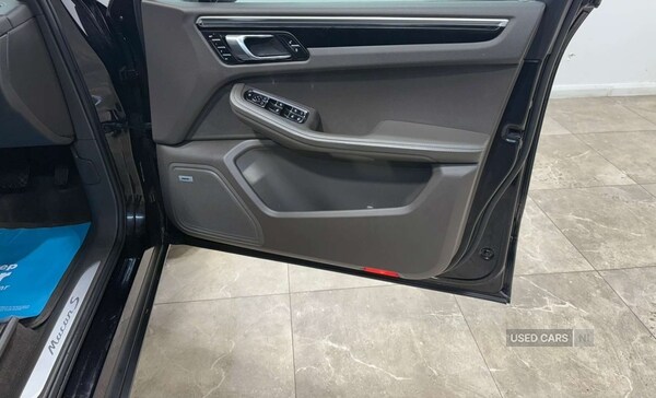 Used Porsche Macan 2016 for sale - 76514030: Photo 31