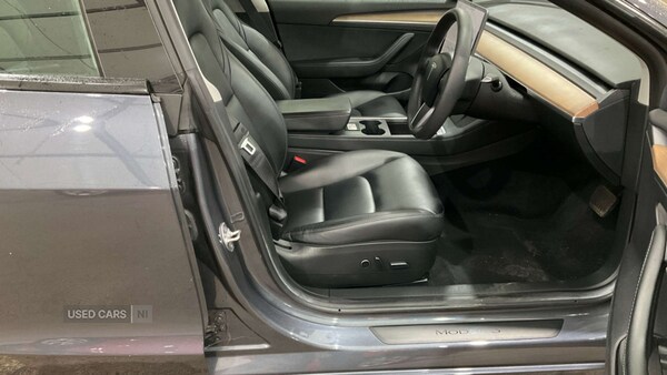 Used Tesla Model 3 2021 for sale - 76167730: Photo 9