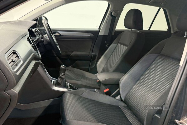 Used Volkswagen T-Roc 2021 for sale - 76002655: Photo 12