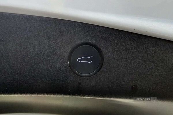 Used Tesla Model 3 2020 for sale - 77426640: Photo 30