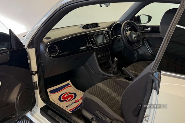 Used Volkswagen Beetle 2015 for sale - 77345889: Photo 13