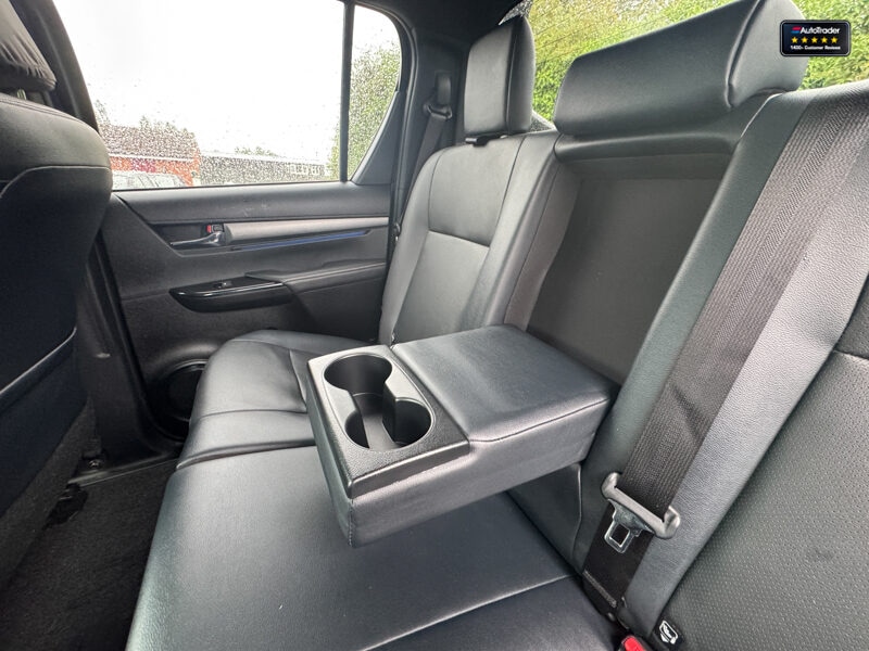 Used Toyota Hilux 2023 for sale - 77041748: Photo 14