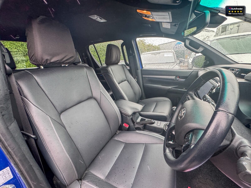 Used Toyota Hilux 2023 for sale - 77041748: Photo 19