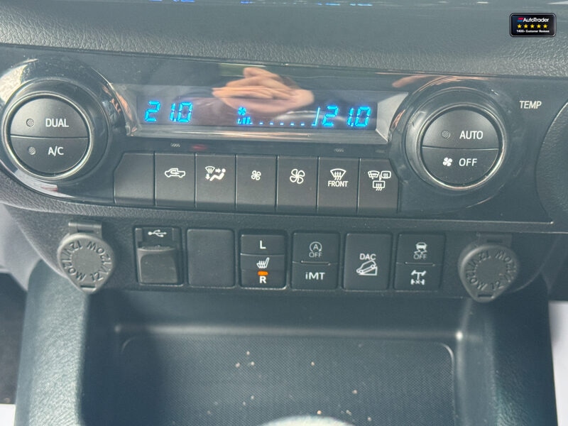 Used Toyota Hilux 2023 for sale - 77041748: Photo 39