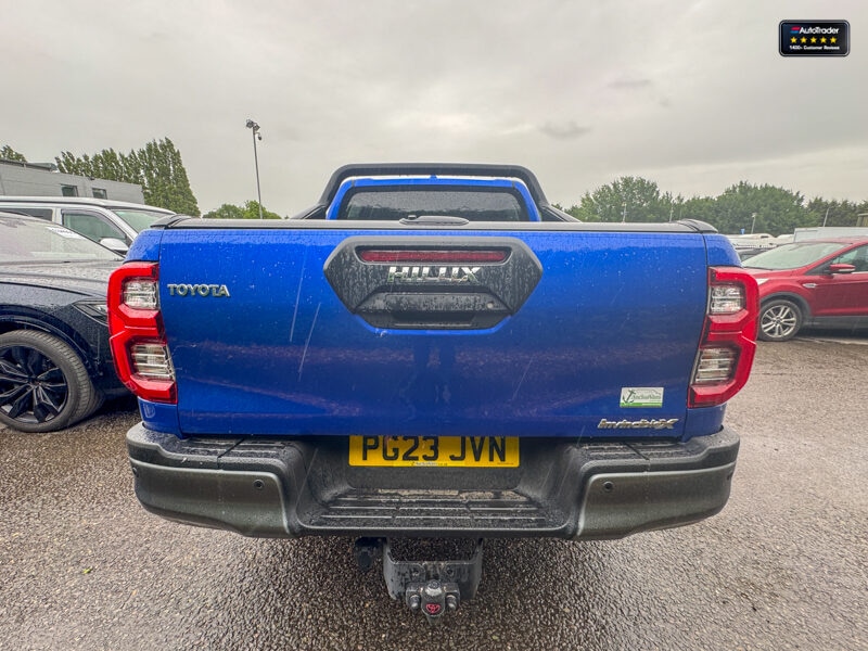 Used Toyota Hilux 2023 for sale - 77041748: Photo 8