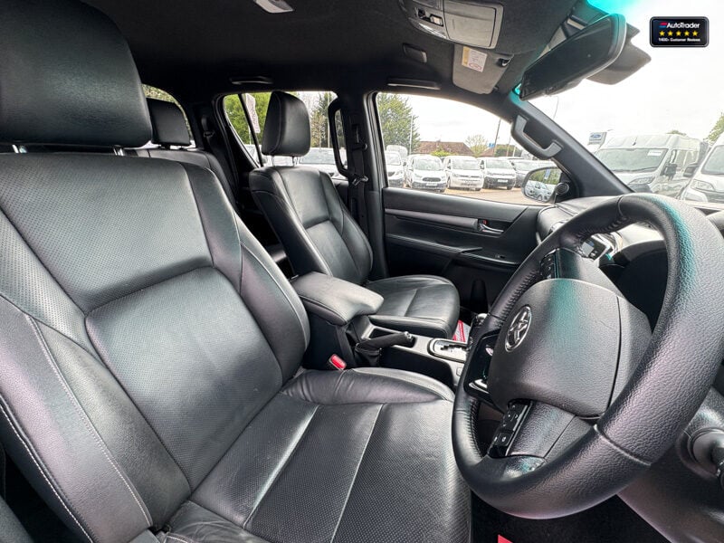 Used Toyota Hilux 2023 for sale - 77041752: Photo 11