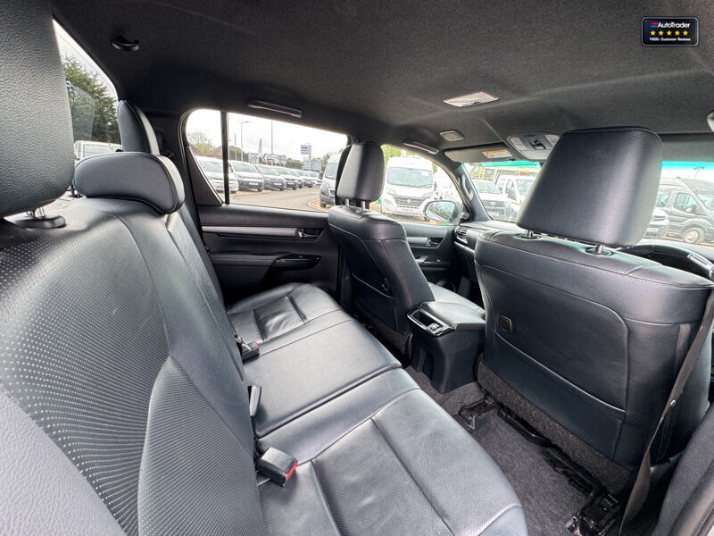 Used Toyota Hilux 2023 for sale - 77041752: Photo 12