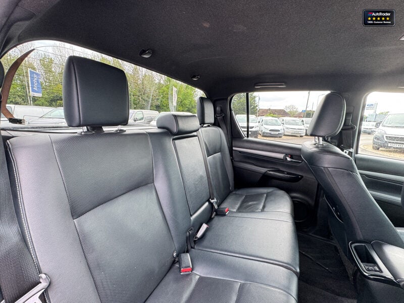 Used Toyota Hilux 2023 for sale - 77041752: Photo 13