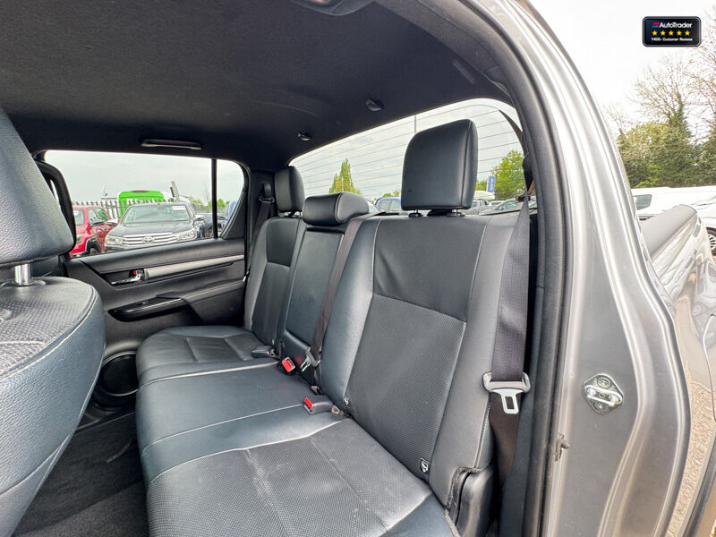 Used Toyota Hilux 2023 for sale - 77041752: Photo 16