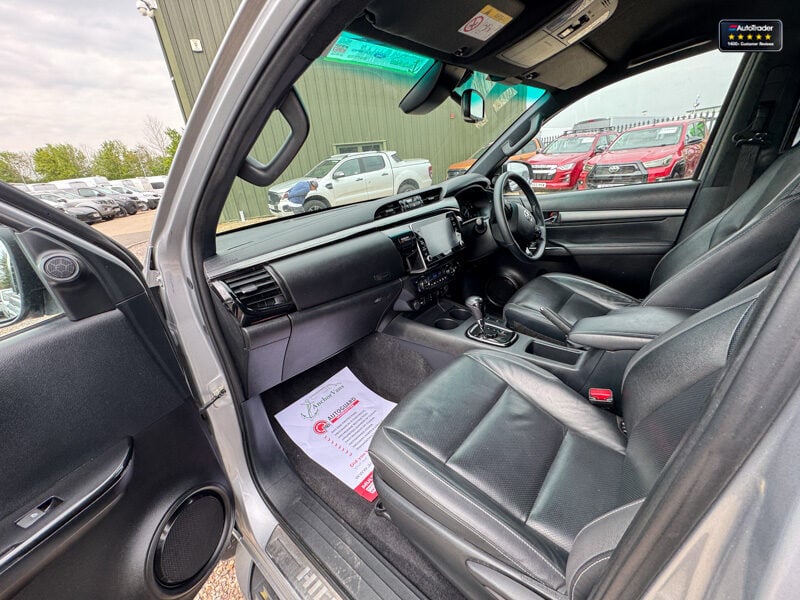Used Toyota Hilux 2023 for sale - 77041752: Photo 17