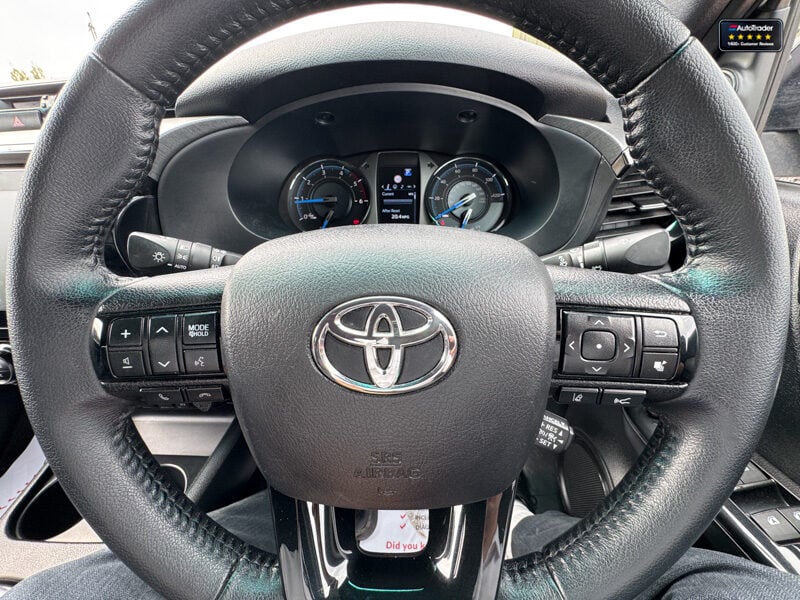 Used Toyota Hilux 2023 for sale - 77041752: Photo 19