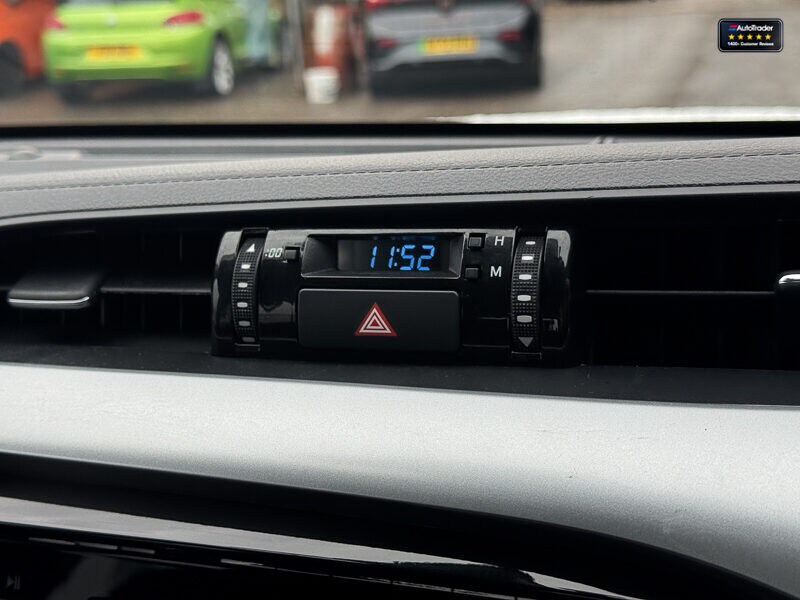 Used Toyota Hilux 2021 for sale - 77041828: Photo 27