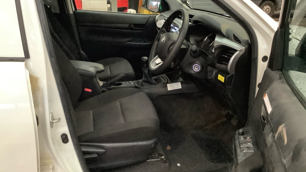Used Toyota Hilux 2021 for sale - 77041828: Photo 9