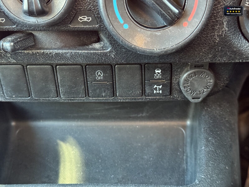 Used Toyota Hilux 2021 for sale - 77041825: Photo 31