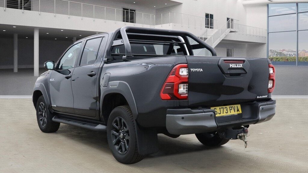 Used Toyota Hilux 2023 for sale - 77932728: Photo 6