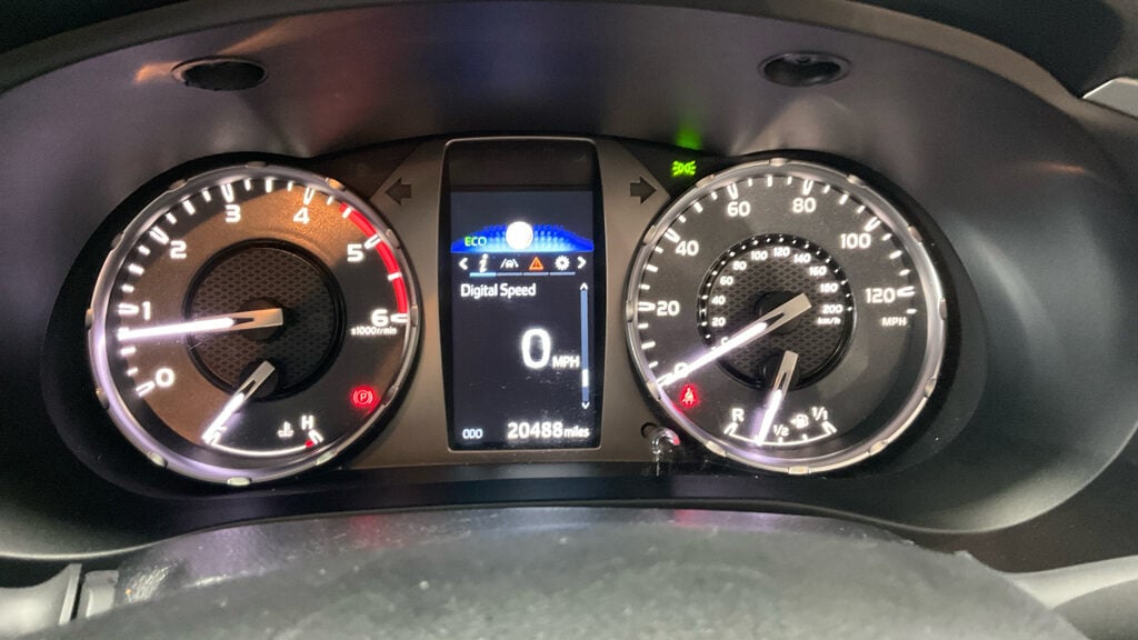 Used Toyota Hilux 2024 for sale - 77041841: Photo 10