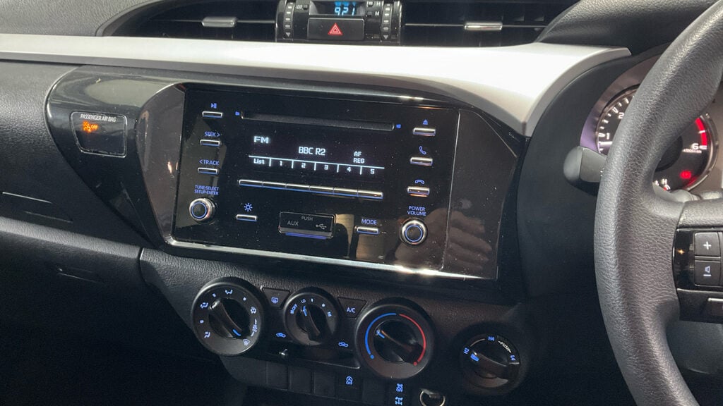 Used Toyota Hilux 2024 for sale - 77041841: Photo 11