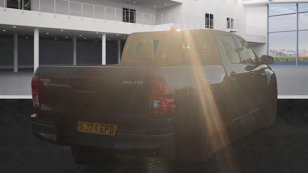 Used Toyota Hilux 2024 for sale - 77041841: Photo 4