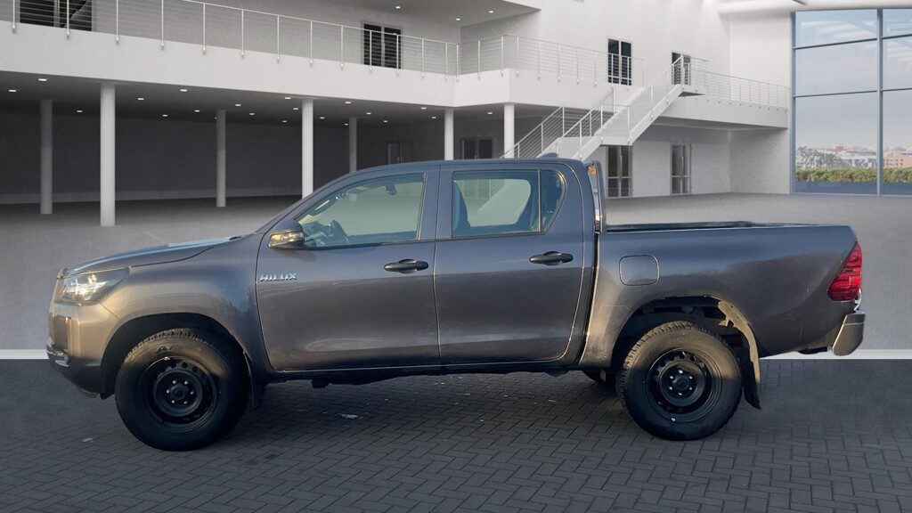 Used Toyota Hilux 2024 for sale - 77041841: Photo 7