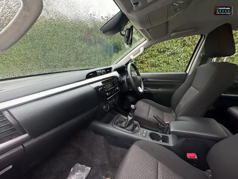 Used Toyota Hilux 2024 for sale - 77207001: Photo 11