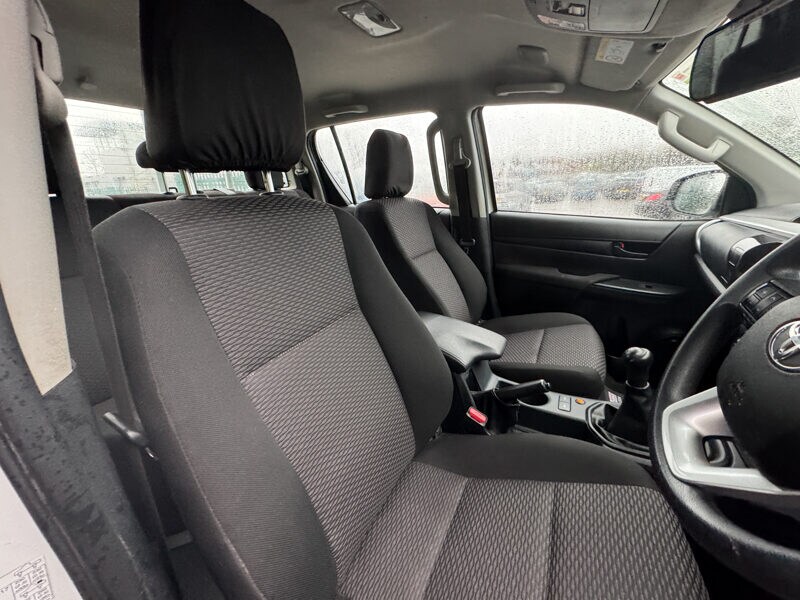 Used Toyota Hilux 2024 for sale - 77207001: Photo 16