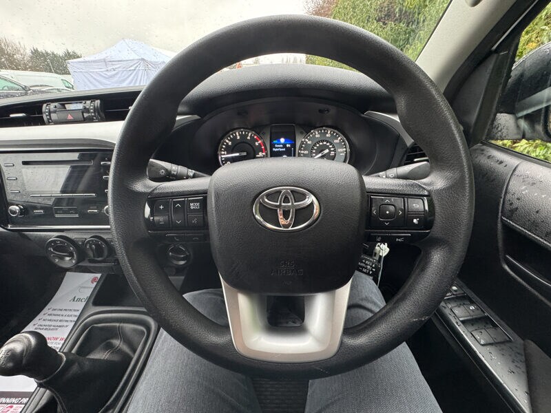 Used Toyota Hilux 2024 for sale - 77207001: Photo 18