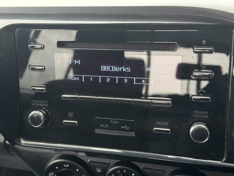 Used Toyota Hilux 2024 for sale - 77207001: Photo 29