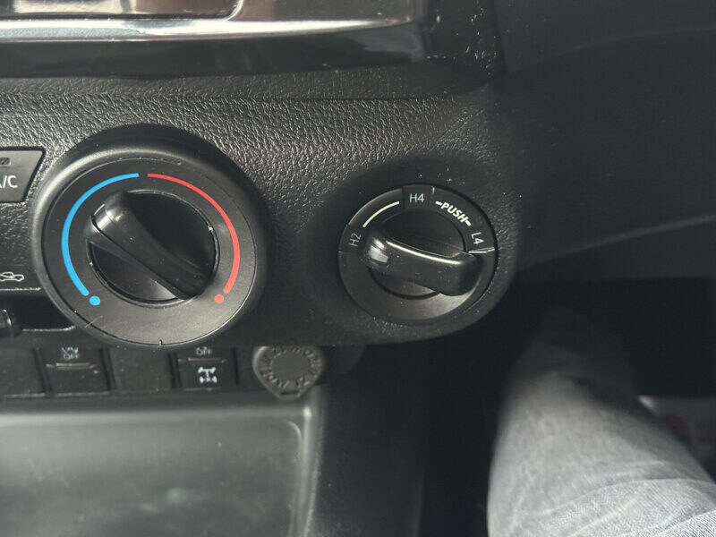 Used Toyota Hilux 2024 for sale - 77207001: Photo 32