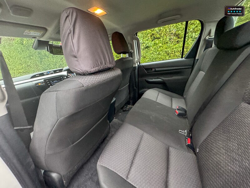 Used Toyota Hilux 2024 for sale - 77207001: Photo 9