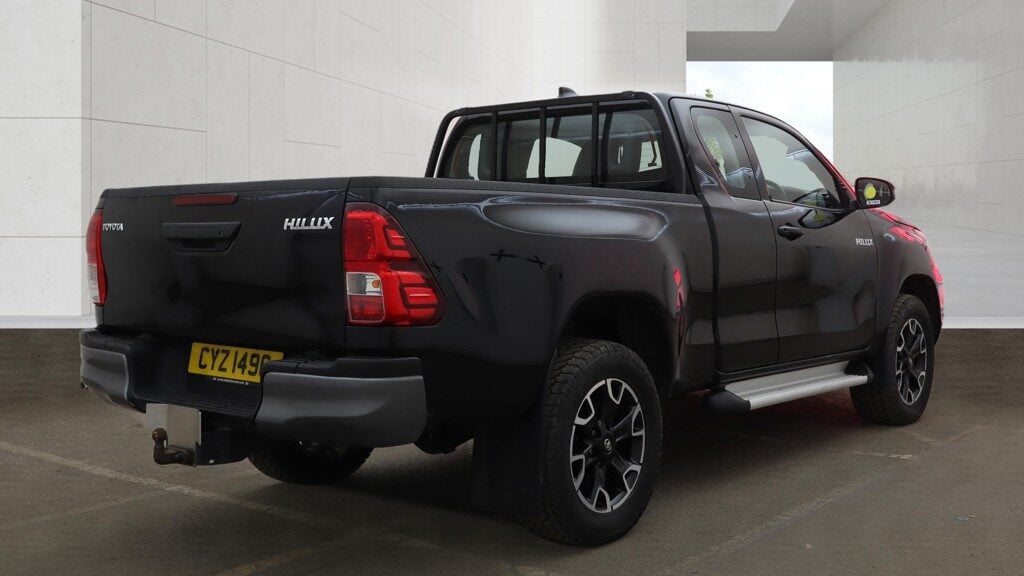 Used Toyota Hilux 2023 for sale - 78097917: Photo 3